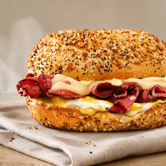 Manhattan Pastrami (LTO).