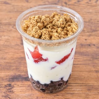 Yogurt parfait
